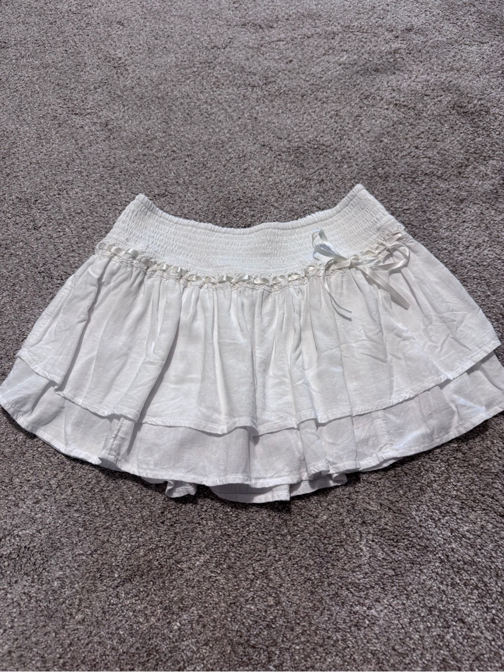 Hollister White Tiered Ruffle Women’s Skort XS